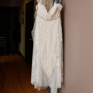 Ivory/Champagne Melissa Sweet Wedding Dress